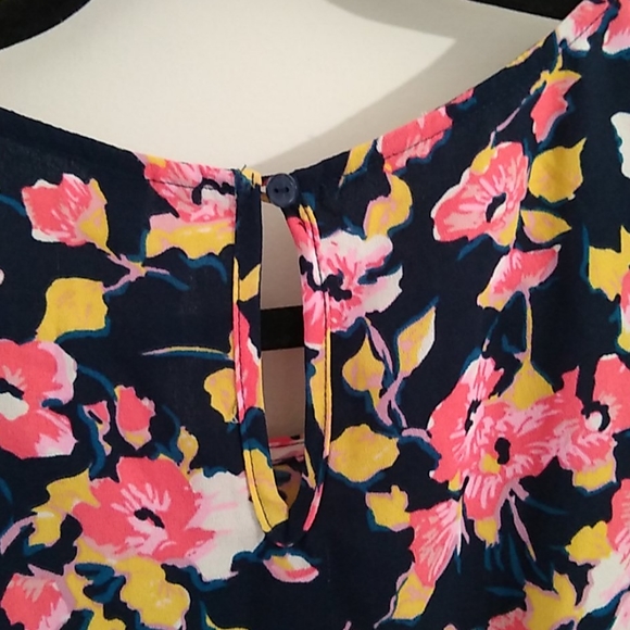 Lauren Conrad Blouse - Lg. - Picture 5 of 6